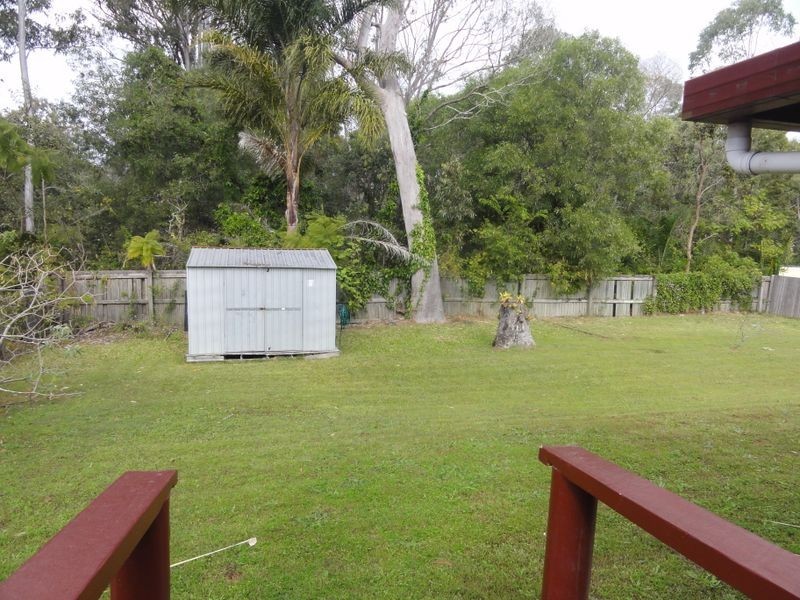 27 Conifer Street, Hillcrest QLD 4118