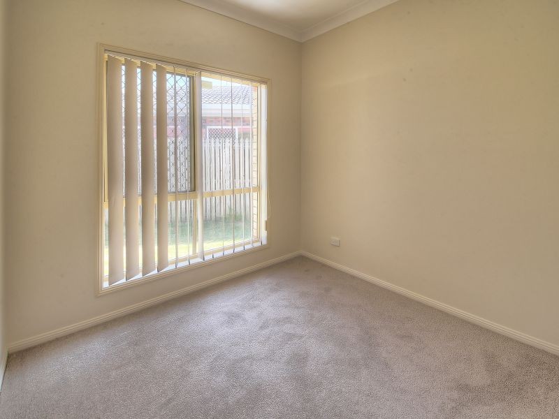 2/4 Perak Street, Tanah Merah QLD 4128