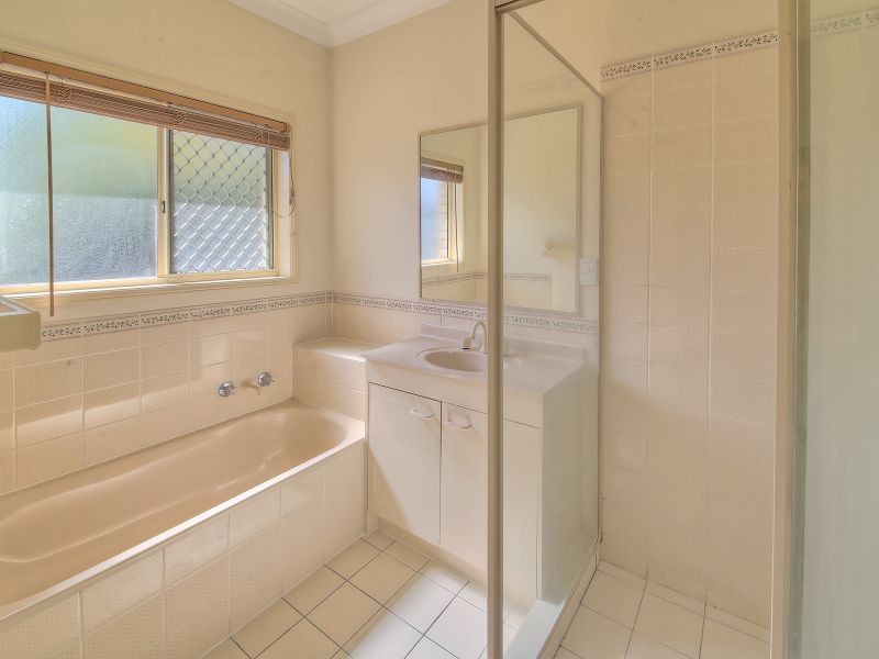 2/4 Perak Street, Tanah Merah QLD 4128