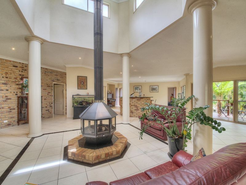 40 Holloway Road, Chambers Flat QLD 4133