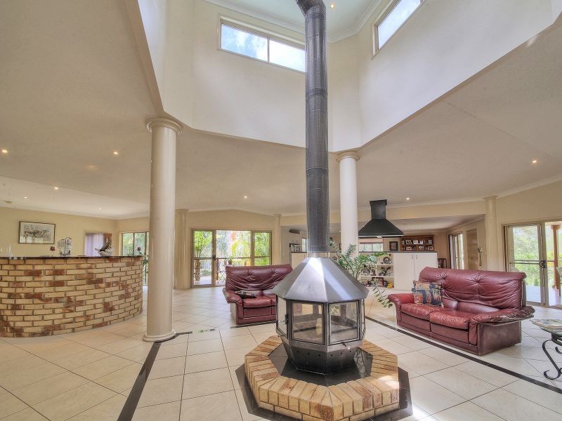 40 Holloway Road, Chambers Flat QLD 4133