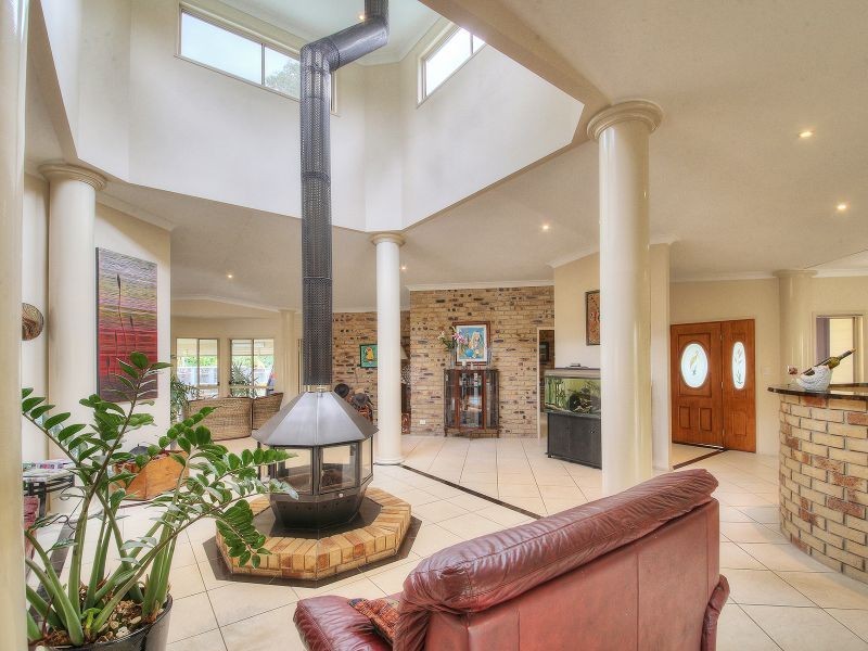 40 Holloway Road, Chambers Flat QLD 4133