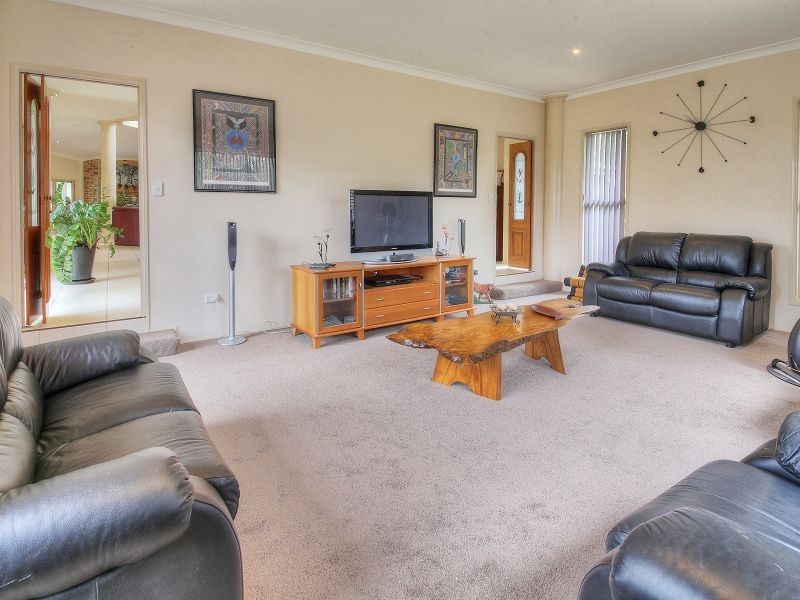 40 Holloway Road, Chambers Flat QLD 4133