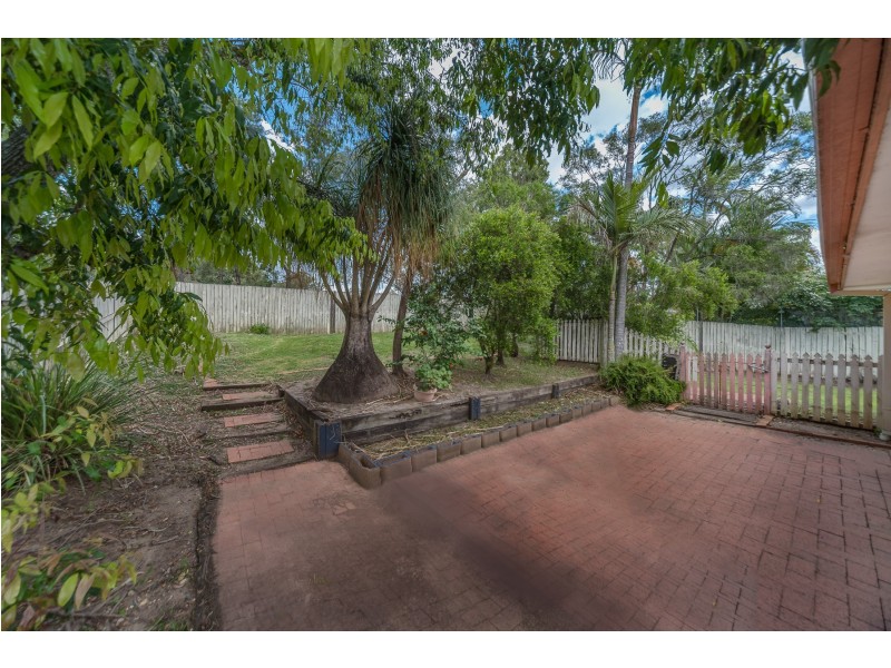 100 Mackellar Drive, Boronia Heights QLD 4124