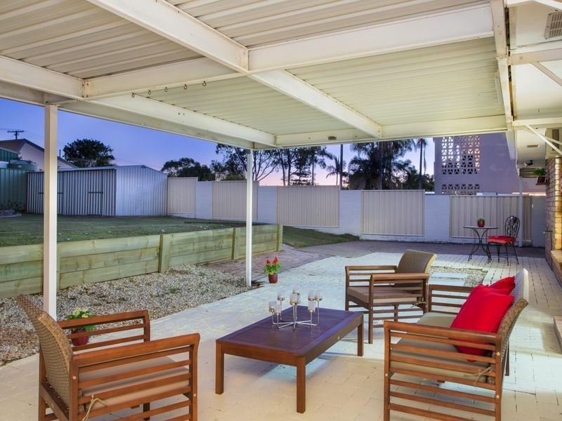 25 Dryade Street, Regents Park QLD 4118