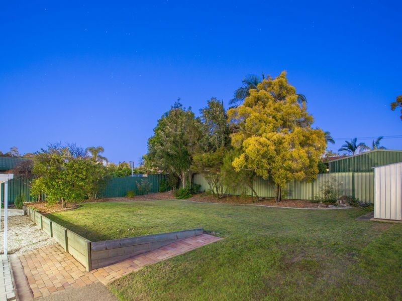 25 Dryade Street, Regents Park QLD 4118