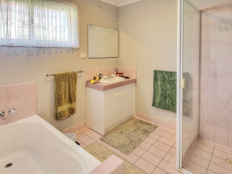 8 Mortlake Crescent, Boronia Heights QLD 4124