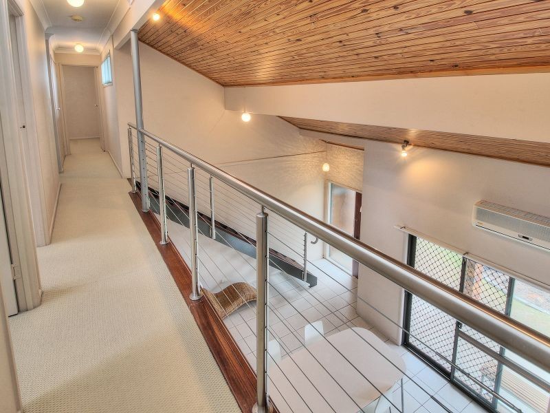 33 Dryade Street, Regents Park QLD 4118