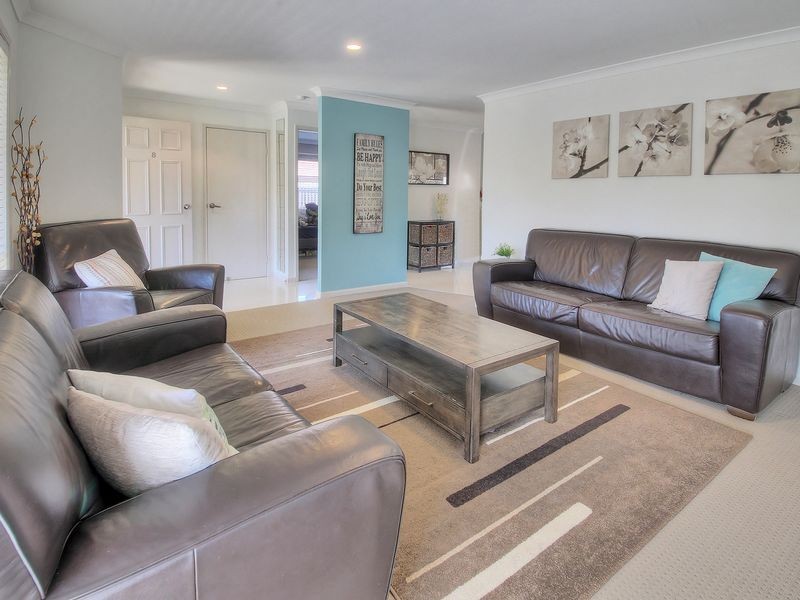 8 Rowena Court, Boronia Heights QLD 4124