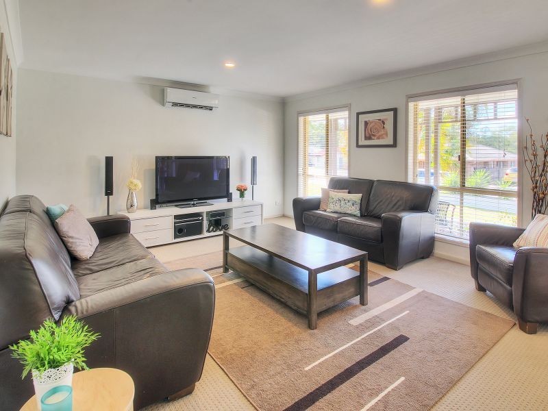 8 Rowena Court, Boronia Heights QLD 4124