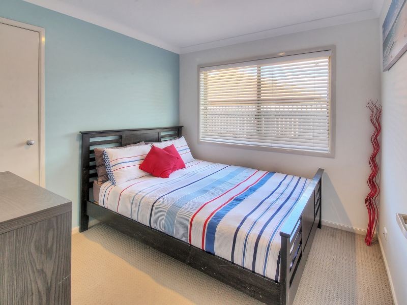 8 Rowena Court, Boronia Heights QLD 4124