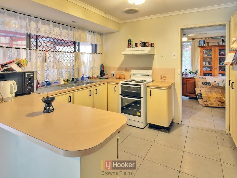 38 Limerick Drive, Crestmead QLD 4132
