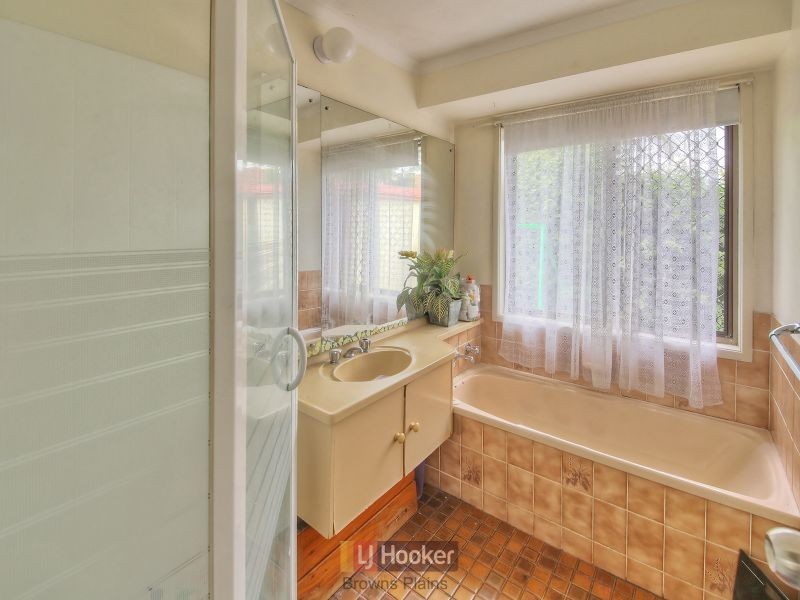 38 Limerick Drive, Crestmead QLD 4132