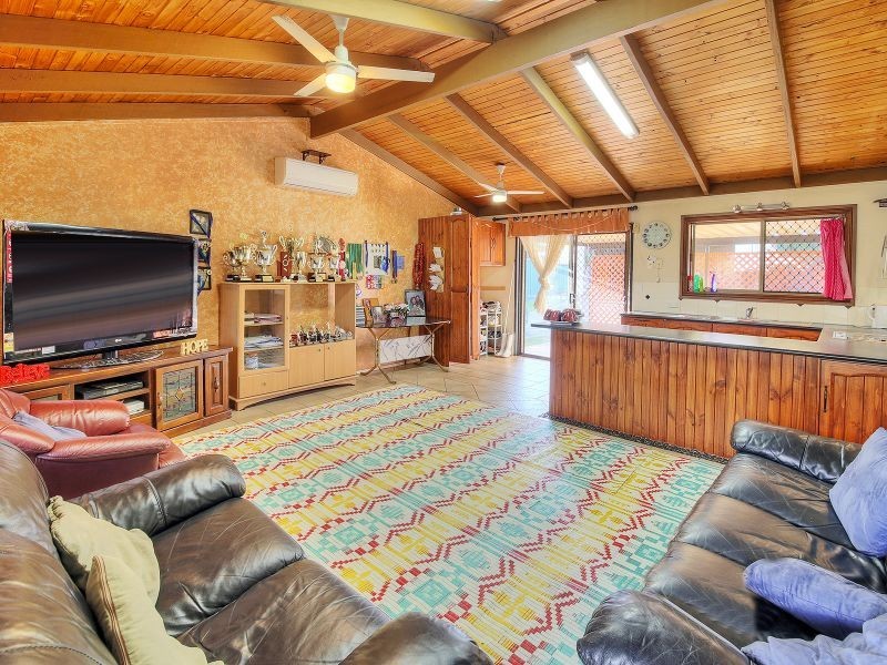 7 Adam Street, Browns Plains QLD 4118