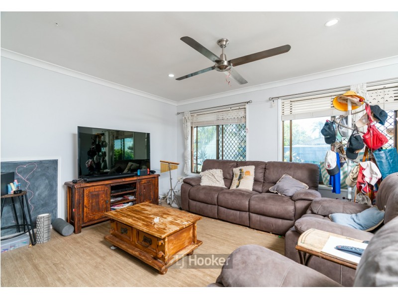 168 Emerald Drive, Regents Park QLD 4118