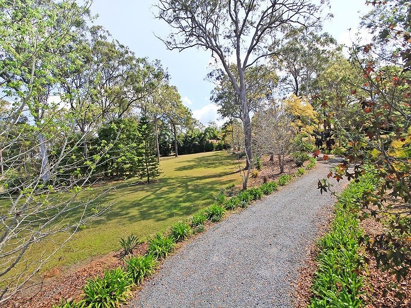 67 Executive Drive, Park Ridge QLD 4125