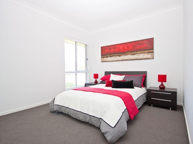 2 Corymbia Circuit, New Beith QLD 4124