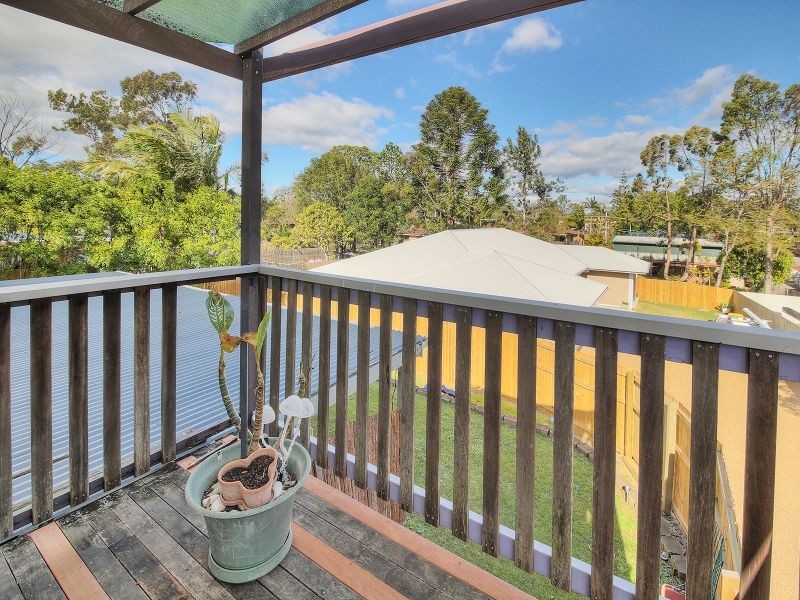 27 Highcrest Drive, Browns Plains QLD 4118