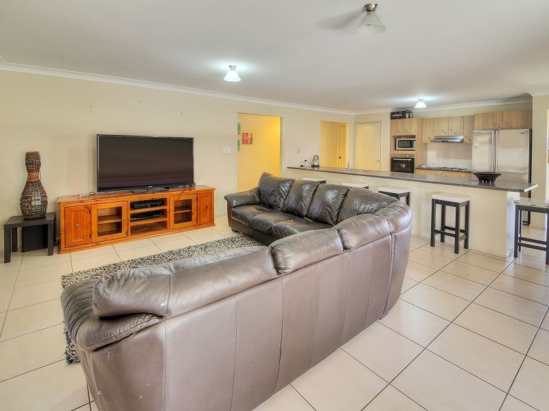 8 Gow Court, Crestmead QLD 4132