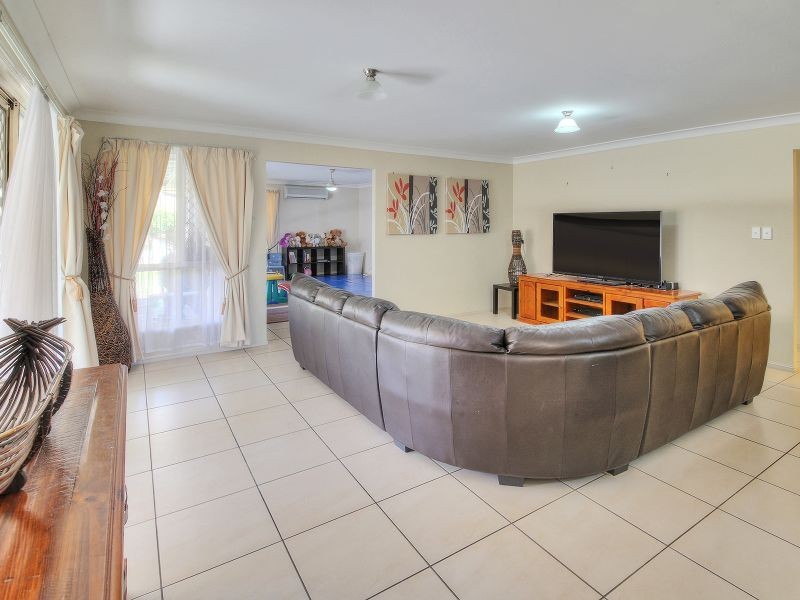 8 Gow Court, Crestmead QLD 4132