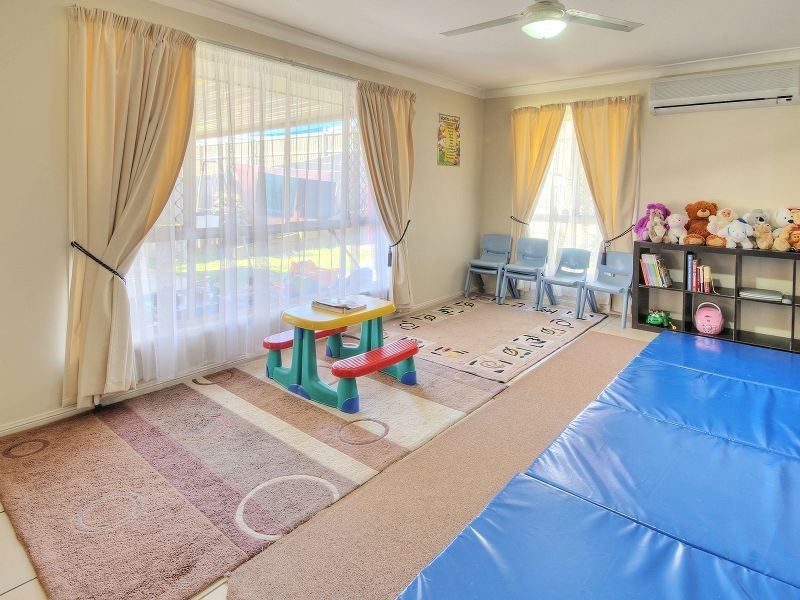 8 Gow Court, Crestmead QLD 4132
