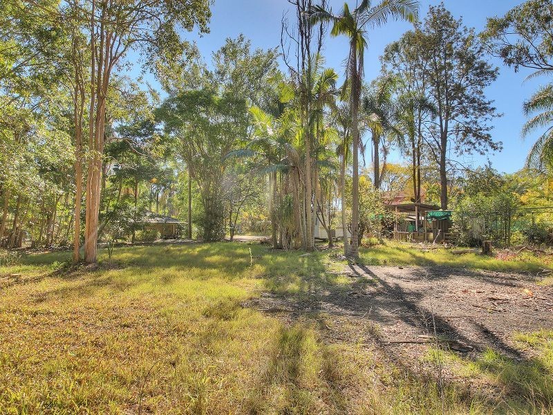 454 Middle Road, Greenbank QLD 4124