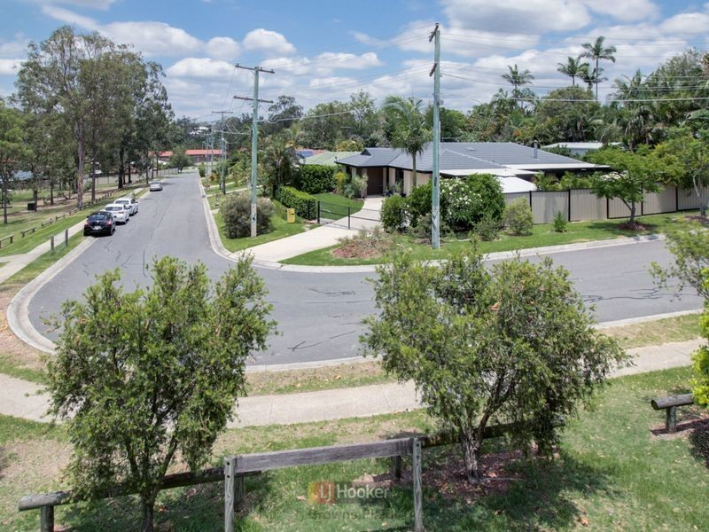 3 Ponderosa Street, Hillcrest QLD 4118