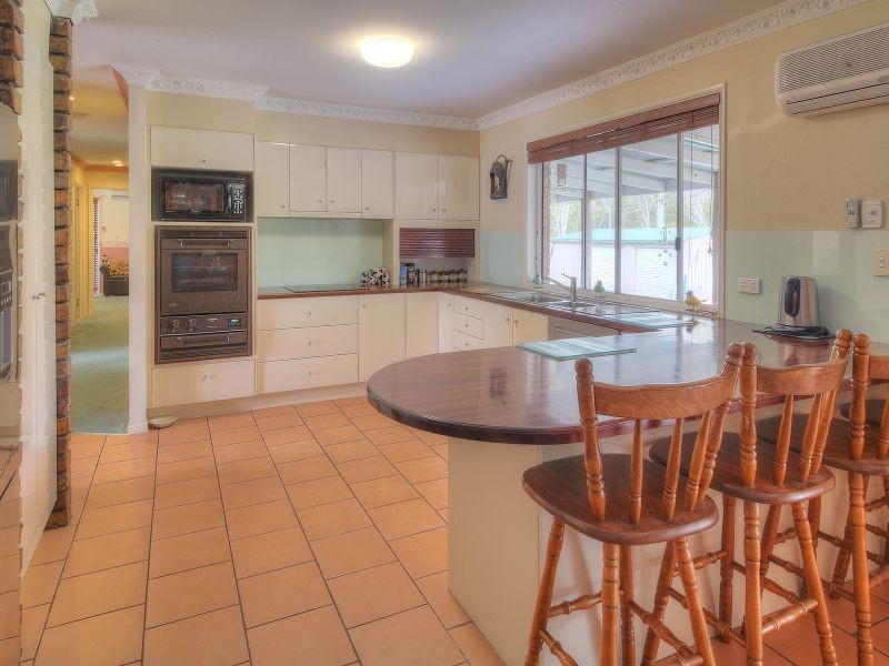 42-44 Cardwell Close, Munruben QLD 4125