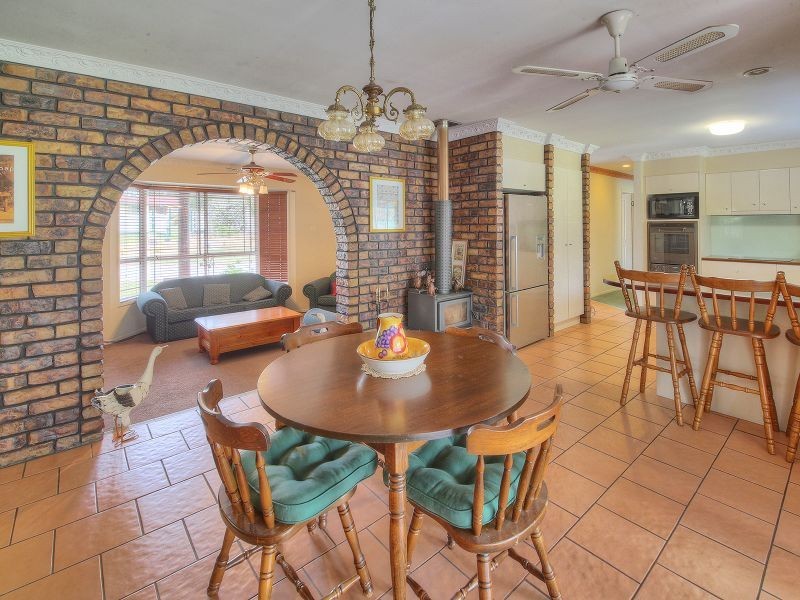 42-44 Cardwell Close, Munruben QLD 4125