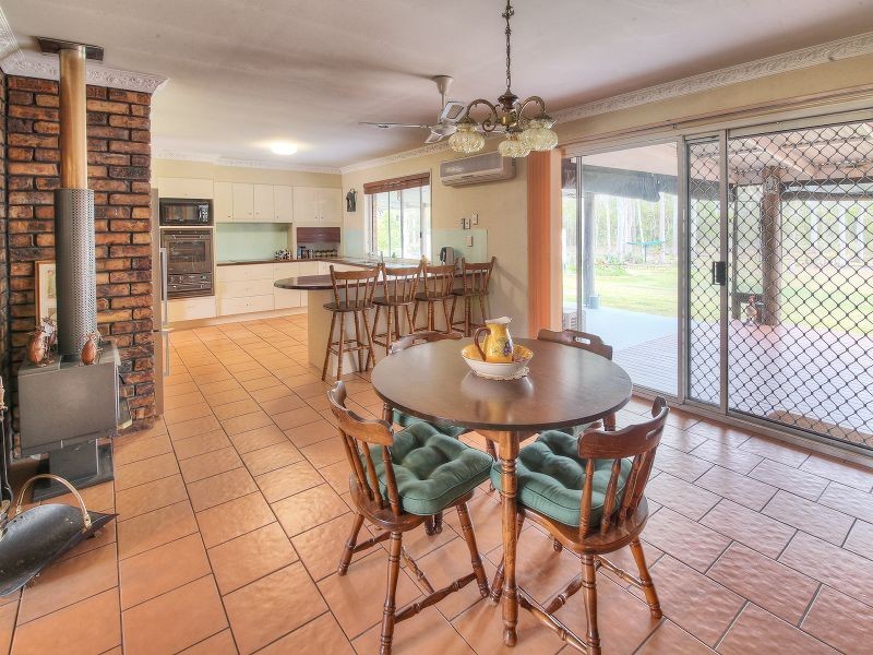 42-44 Cardwell Close, Munruben QLD 4125