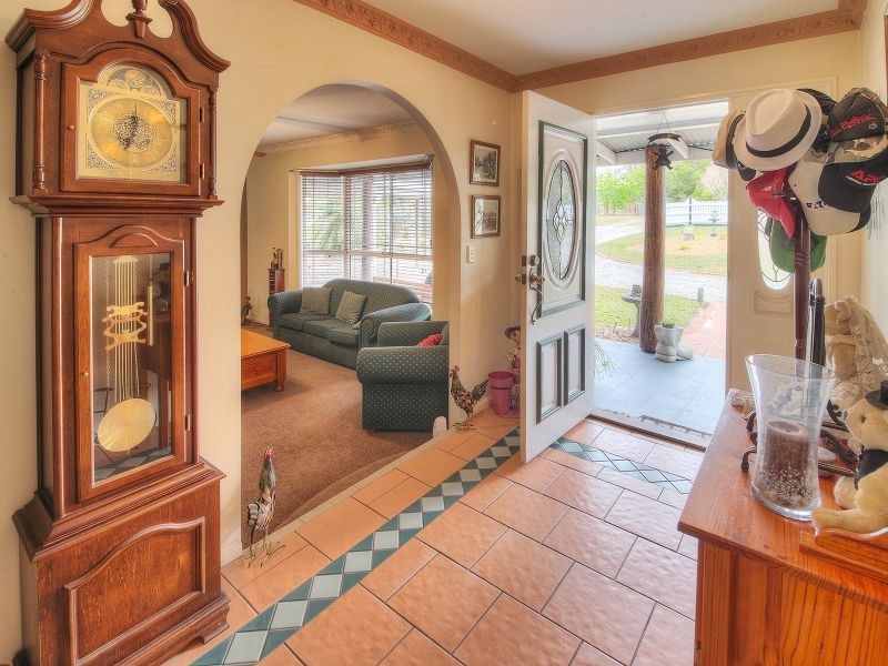 42-44 Cardwell Close, Munruben QLD 4125