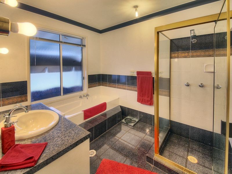 42-44 Cardwell Close, Munruben QLD 4125