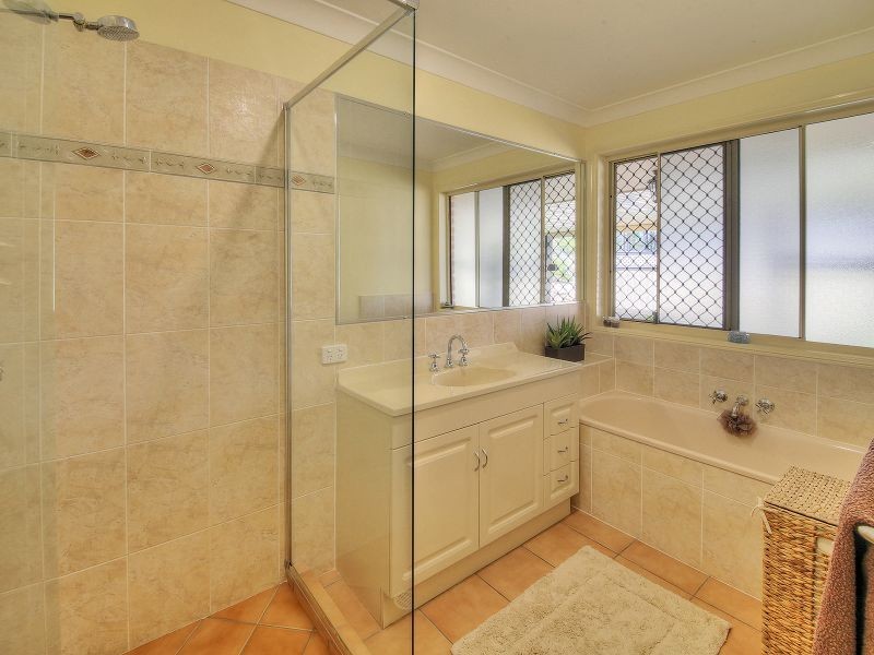 5 Spearlily Close, New Beith QLD 4124
