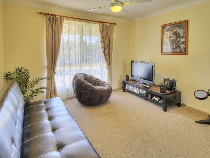 5 Spearlily Close, New Beith QLD 4124