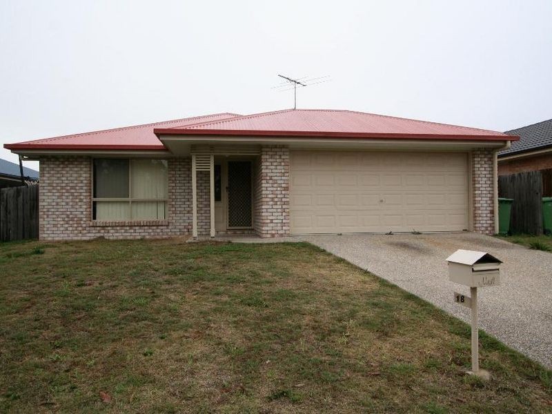18 Pidgeon Boulevard, Crestmead QLD 4132