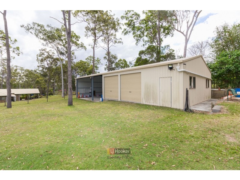 17 Barrine Court, Park Ridge South QLD 4125