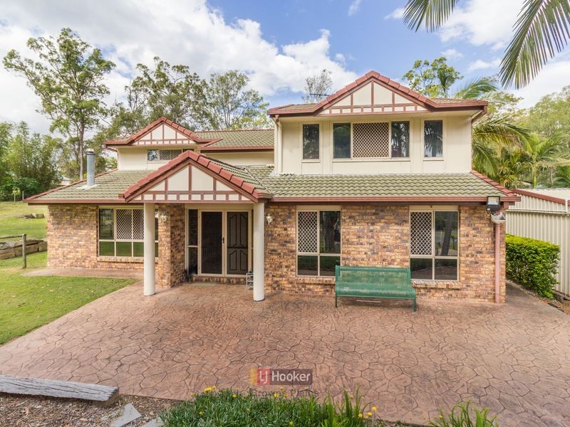 17 Barrine Court, Park Ridge South QLD 4125