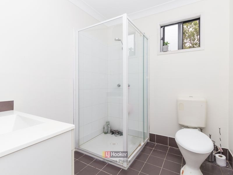 17 Barrine Court, Park Ridge South QLD 4125