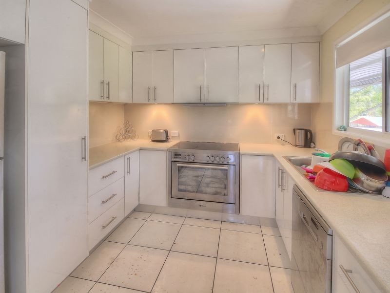 33 Flinders Crescent, Boronia Heights QLD 4124