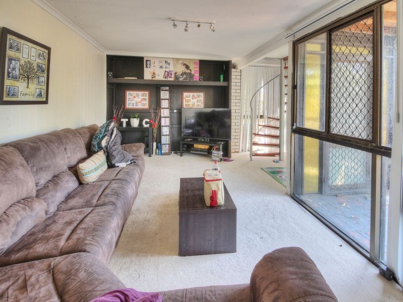 33 Flinders Crescent, Boronia Heights QLD 4124