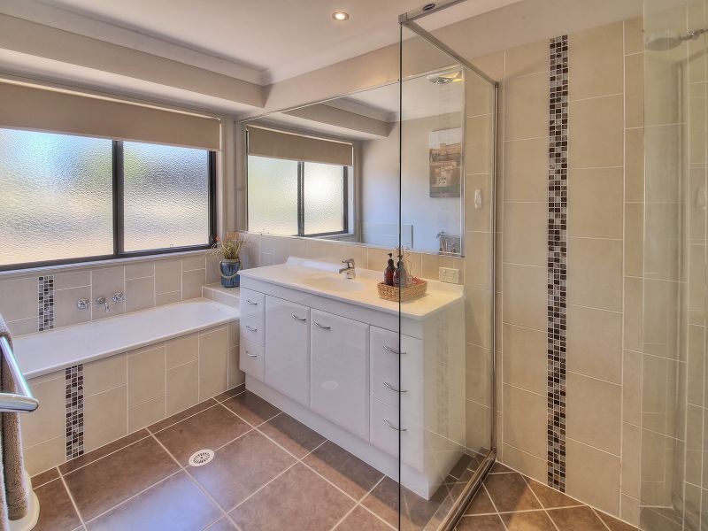 213 Spinebill Drive, Greenbank QLD 4124