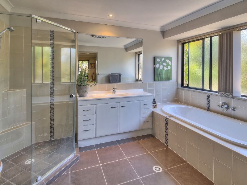 213 Spinebill Drive, Greenbank QLD 4124