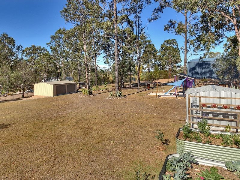 213 Spinebill Drive, Greenbank QLD 4124