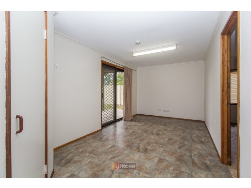 4 Abbeyfeale Street, Crestmead QLD 4132