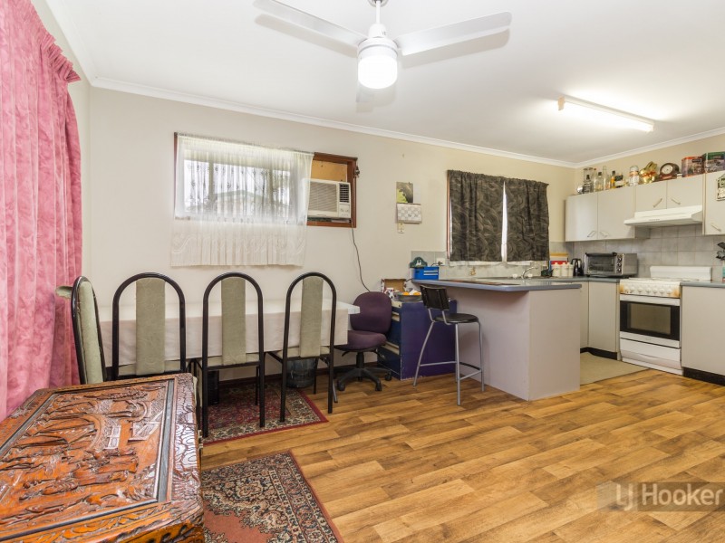 5 Penfold Street, Hillcrest QLD 4118