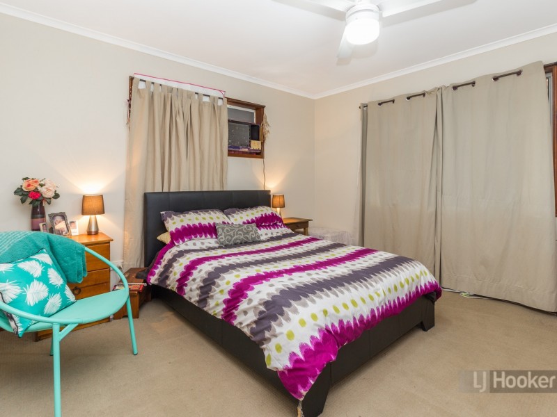 5 Penfold Street, Hillcrest QLD 4118