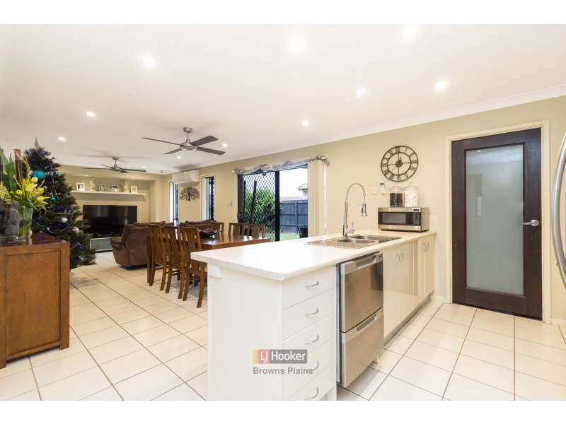 11 Webcke Avenue, Crestmead QLD 4132