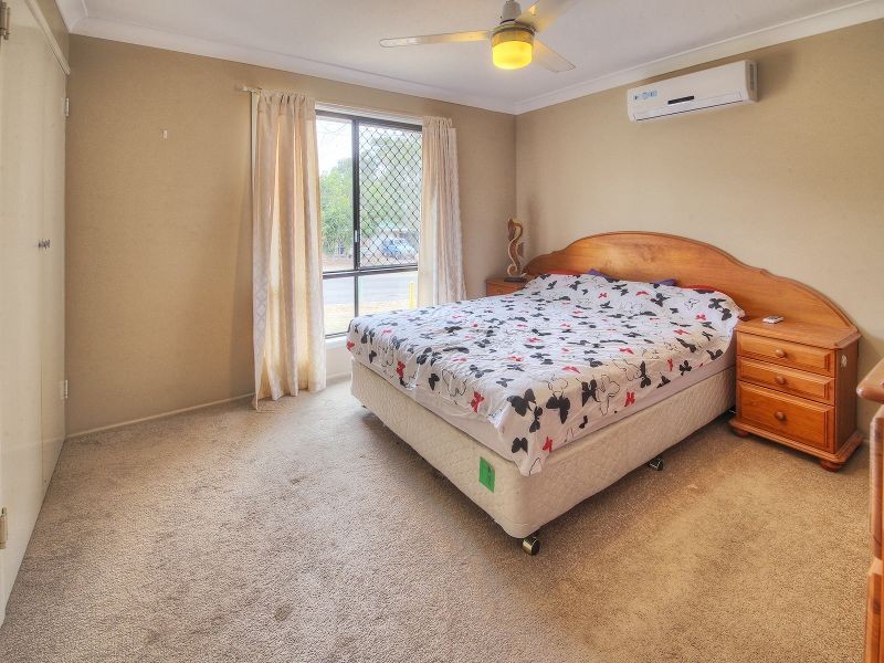 3 Renfrew Street, Hillcrest QLD 4118