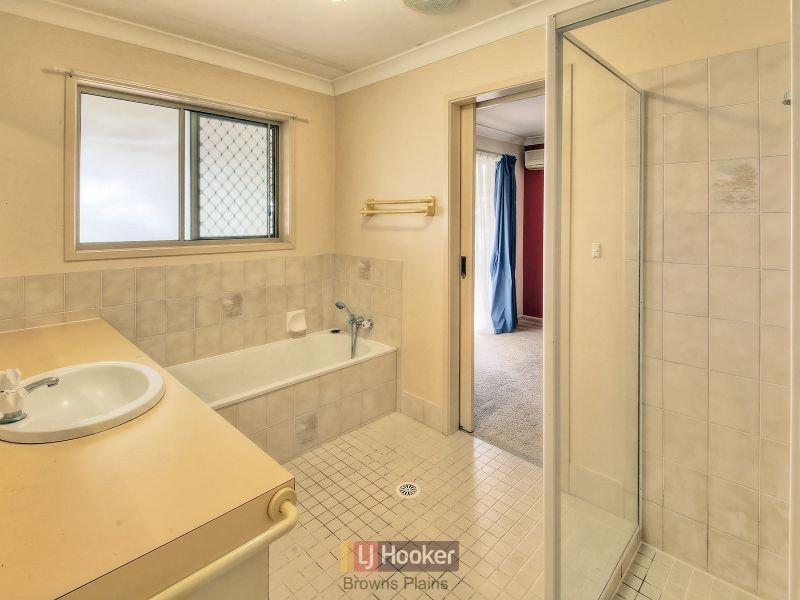 38 Mayfair Drive, Browns Plains QLD 4118