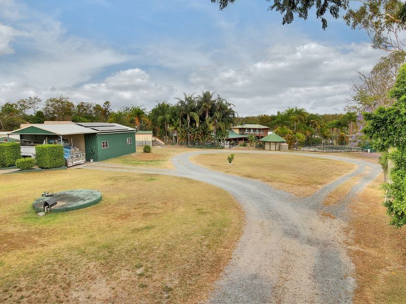 34 Dalkeith Court, Park Ridge South QLD 4125